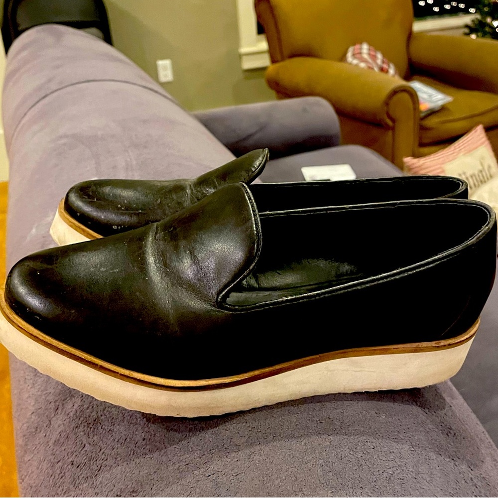 Roolee slip-ons